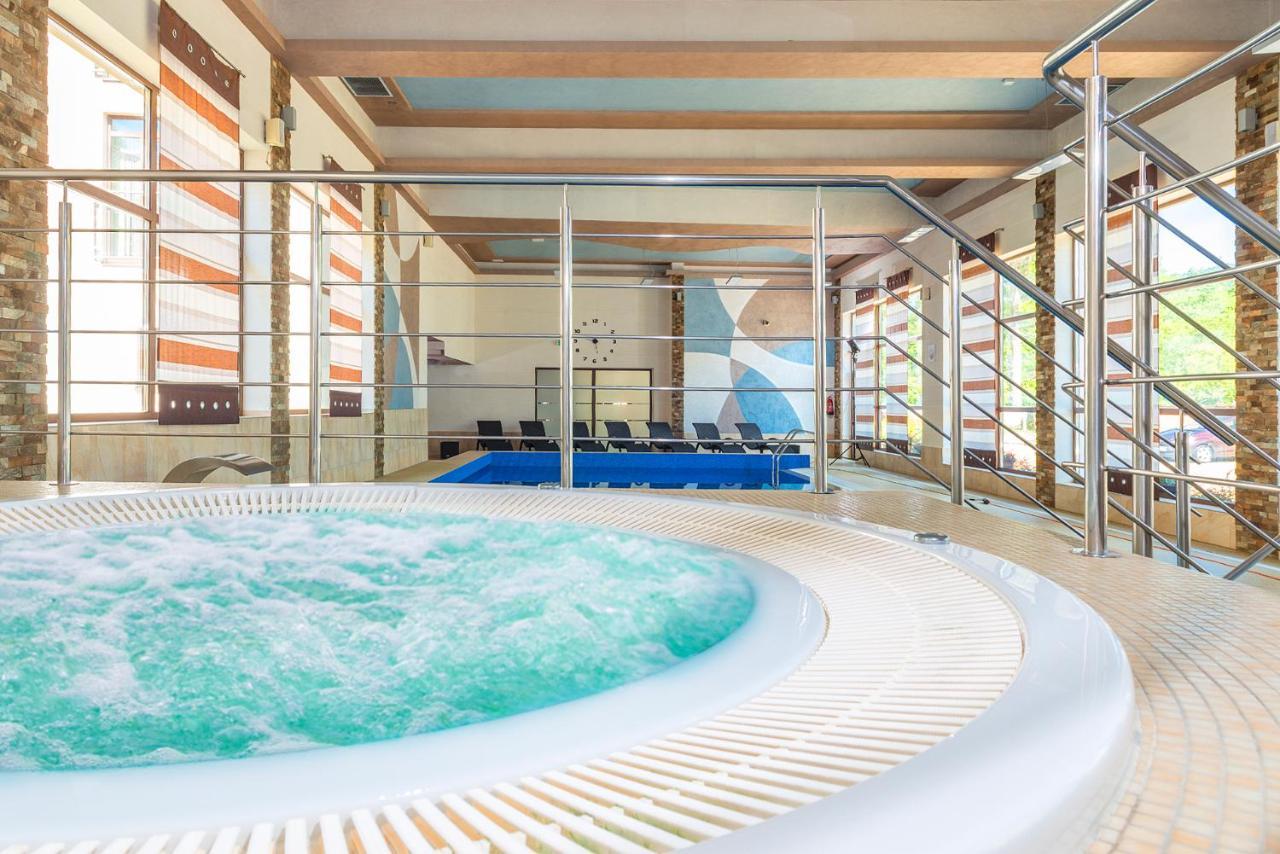 Hotel Olivia Medical Spa Skomielna Czarna Eksteriør bilde