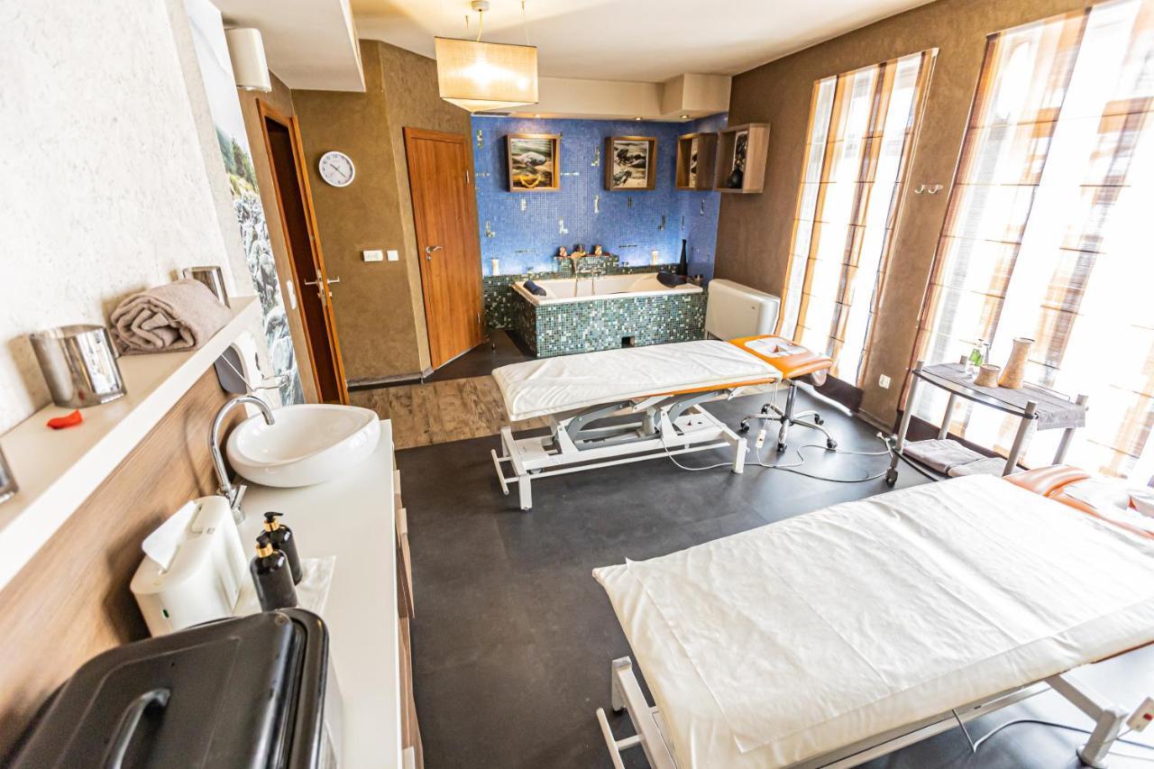 Hotel Olivia Medical Spa Skomielna Czarna Eksteriør bilde