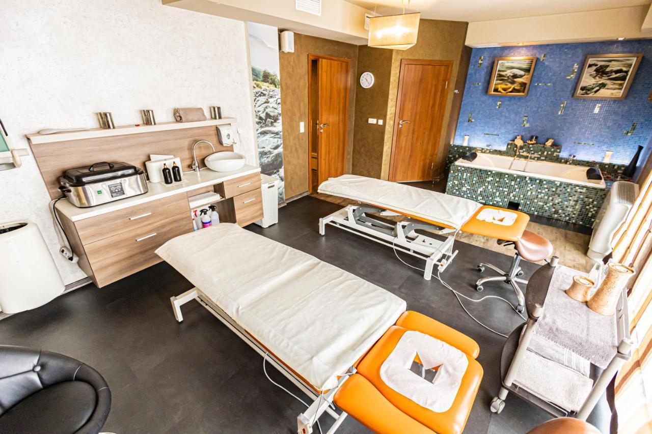 Hotel Olivia Medical Spa Skomielna Czarna Eksteriør bilde