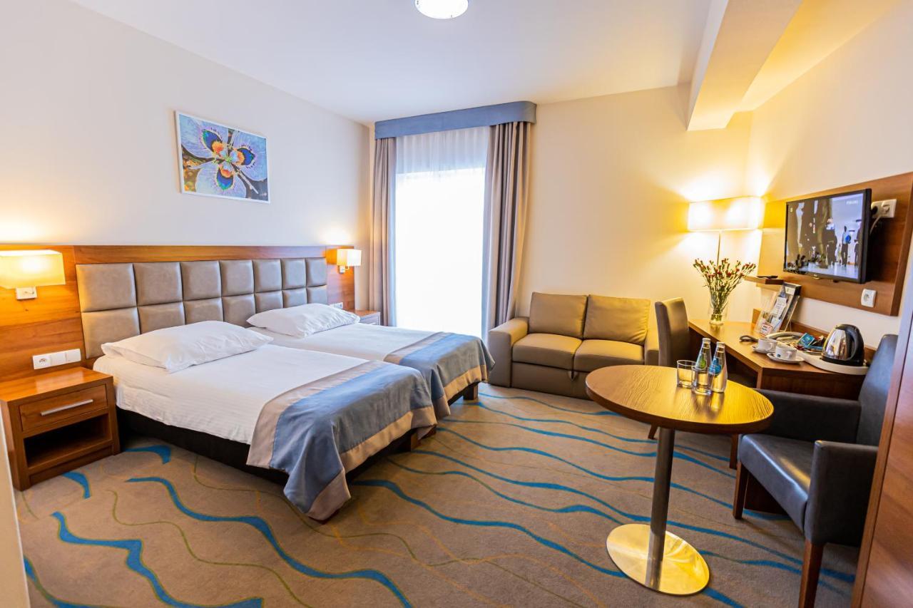 Hotel Olivia Medical Spa Skomielna Czarna Eksteriør bilde