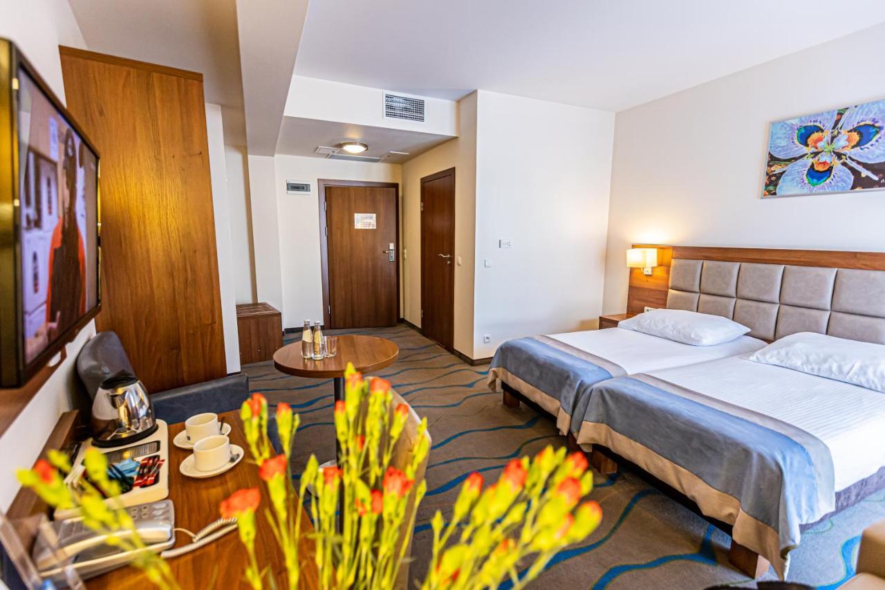 Hotel Olivia Medical Spa Skomielna Czarna Eksteriør bilde